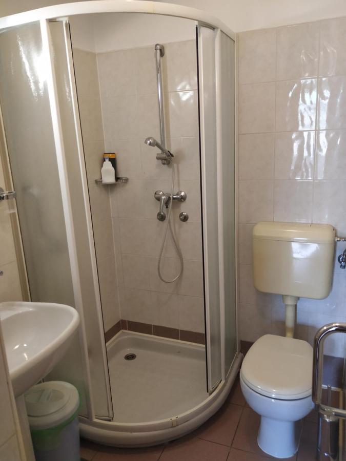 Accomodation Pertout Nova Gorica Luaran gambar