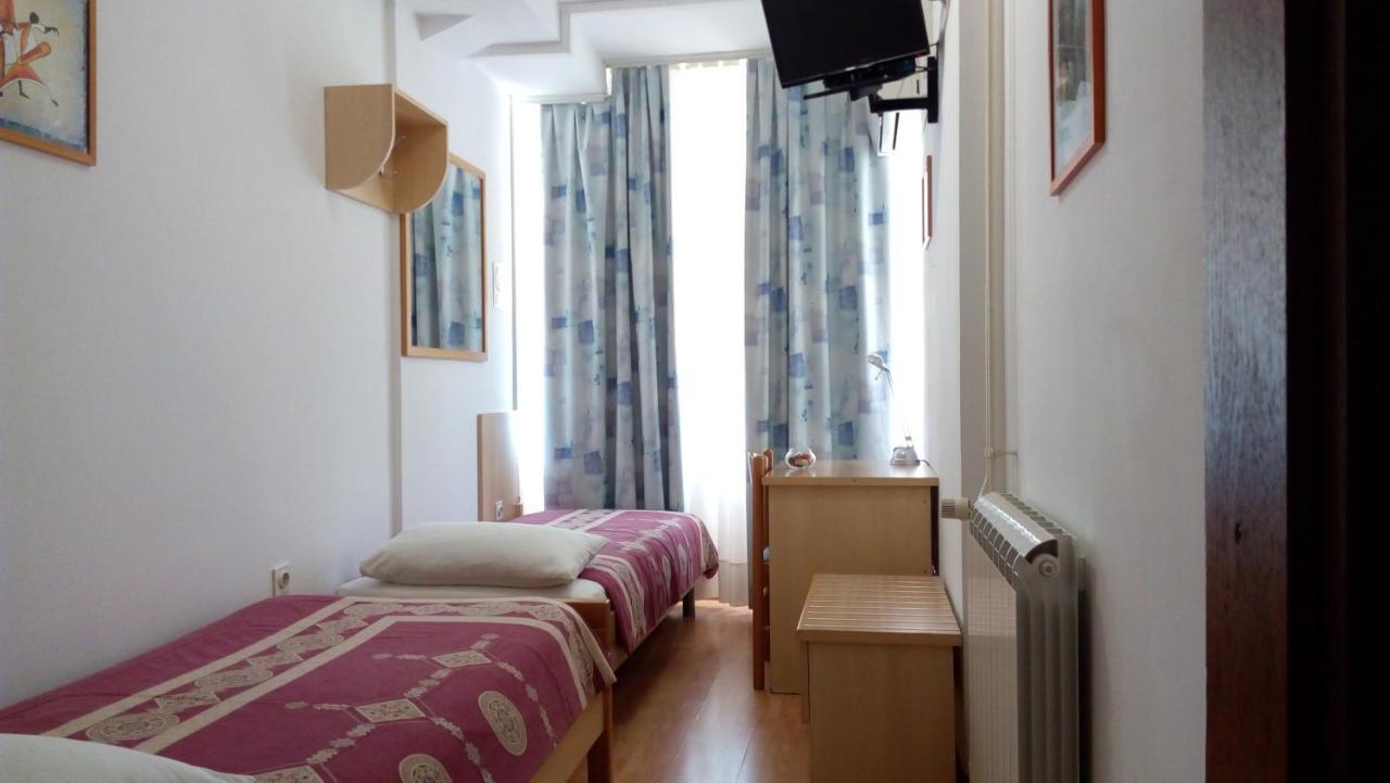 Accomodation Pertout Nova Gorica Luaran gambar